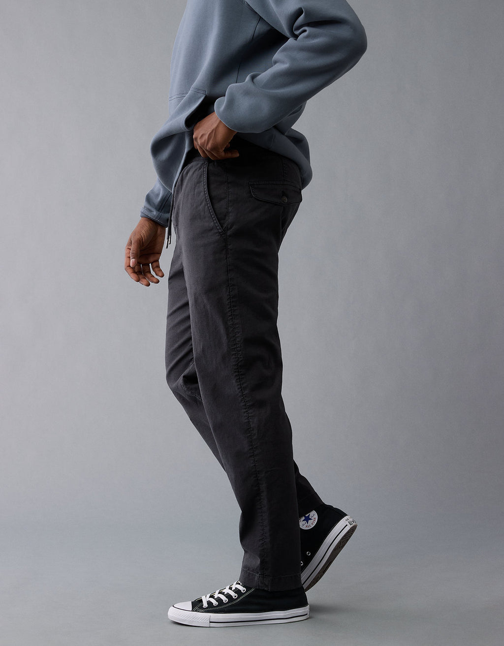 Pantalón ajustado de hombre AE - Negro 0127_5062_167_os