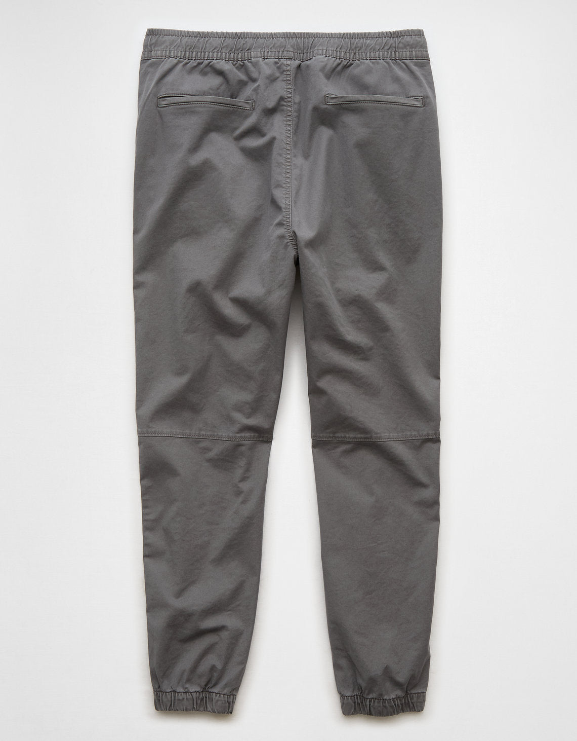 Jogger Tipo Trekker Ae - Gris 0129_4976_005_b