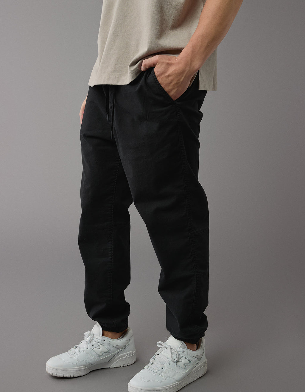 Jogger Tipo Trekker Ae - Negro 0129_4976_064_os