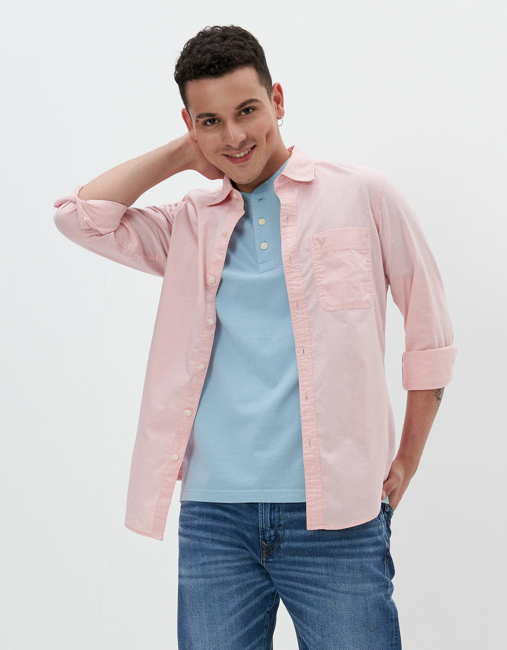 Camisa slim fit con botones Everyday Ae - Rosa 0153_2361_169_of