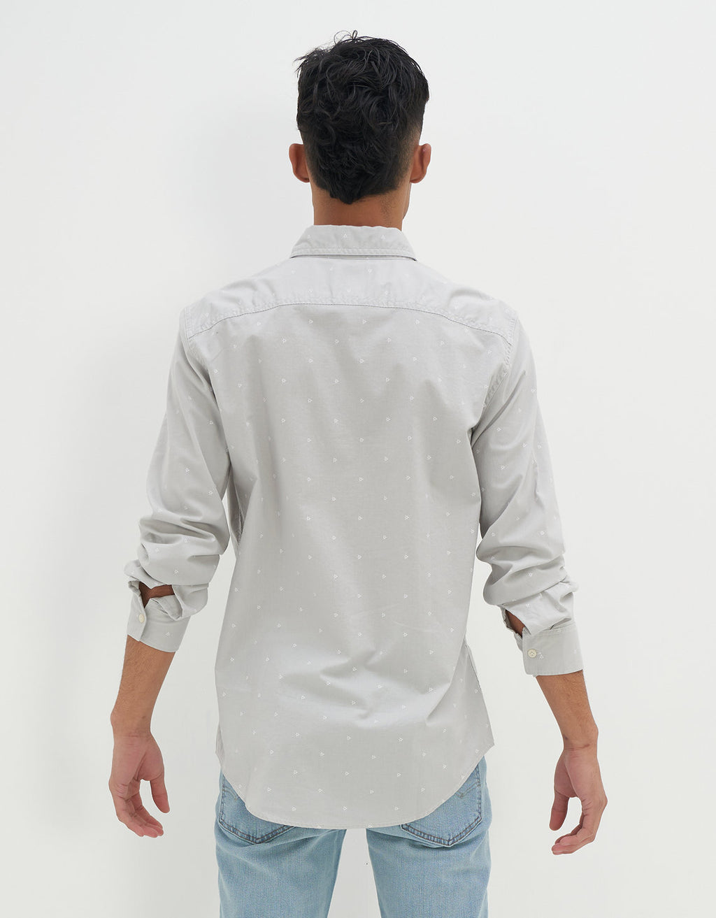 Camisa slim fit con botones Everyday Ae - Gris 0153_2361_933_ob