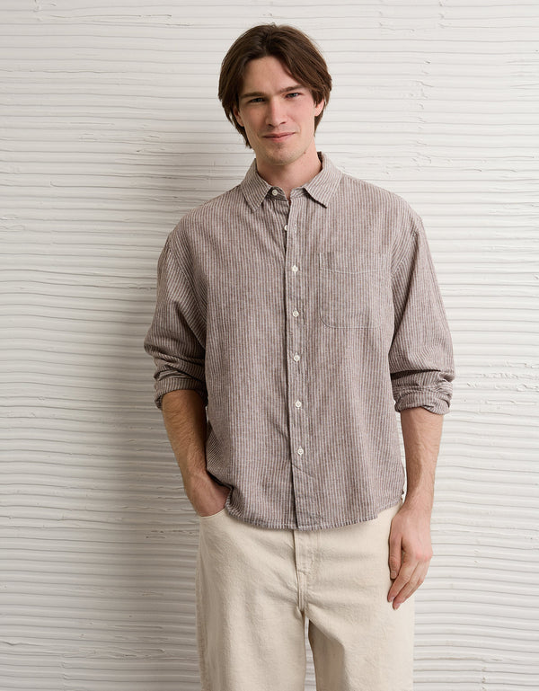 Camisa de lino con ajuste relajado y botones - Café
