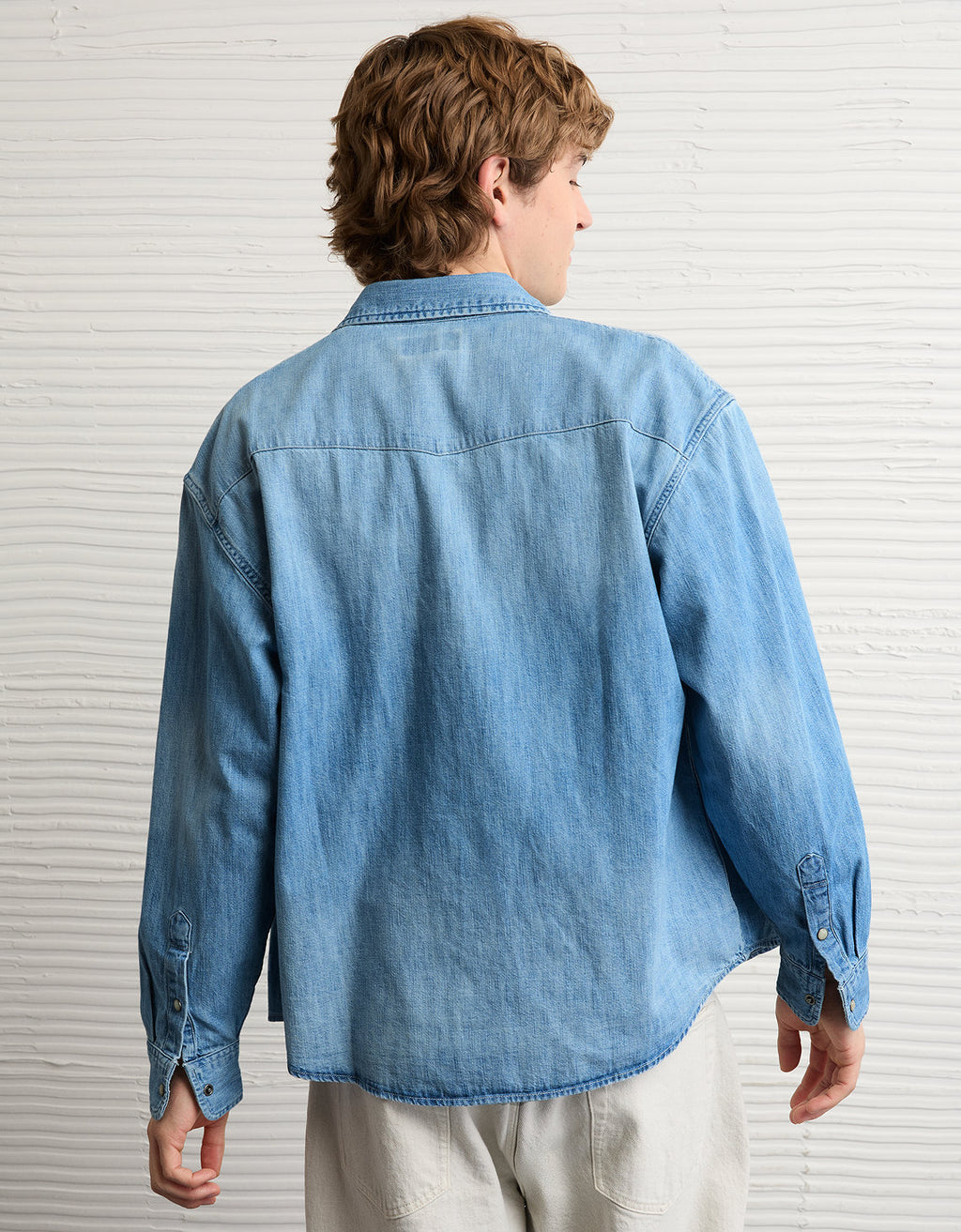 Camisa en denim relaxed fit Ae - Azul 0153_3142_406_ob