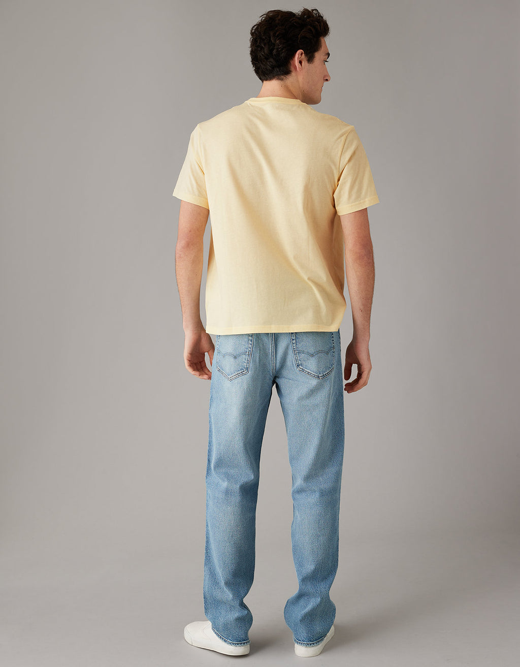 Camiseta Ae con gráfico - Amarillo 0181_3437_700_ob