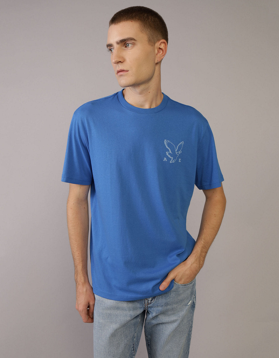 Camiseta gráfica con bloques de color de Ae - Azul 0181_3983_499_of