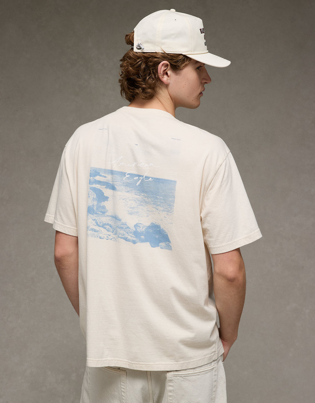 Camiseta con Gráfico Ae - Caqui 0181_4824_210_of