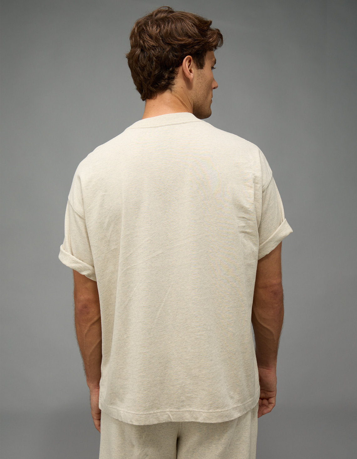 Camiseta Oversized con Gráfico Ae - Gris 0181_4887_092_ob
