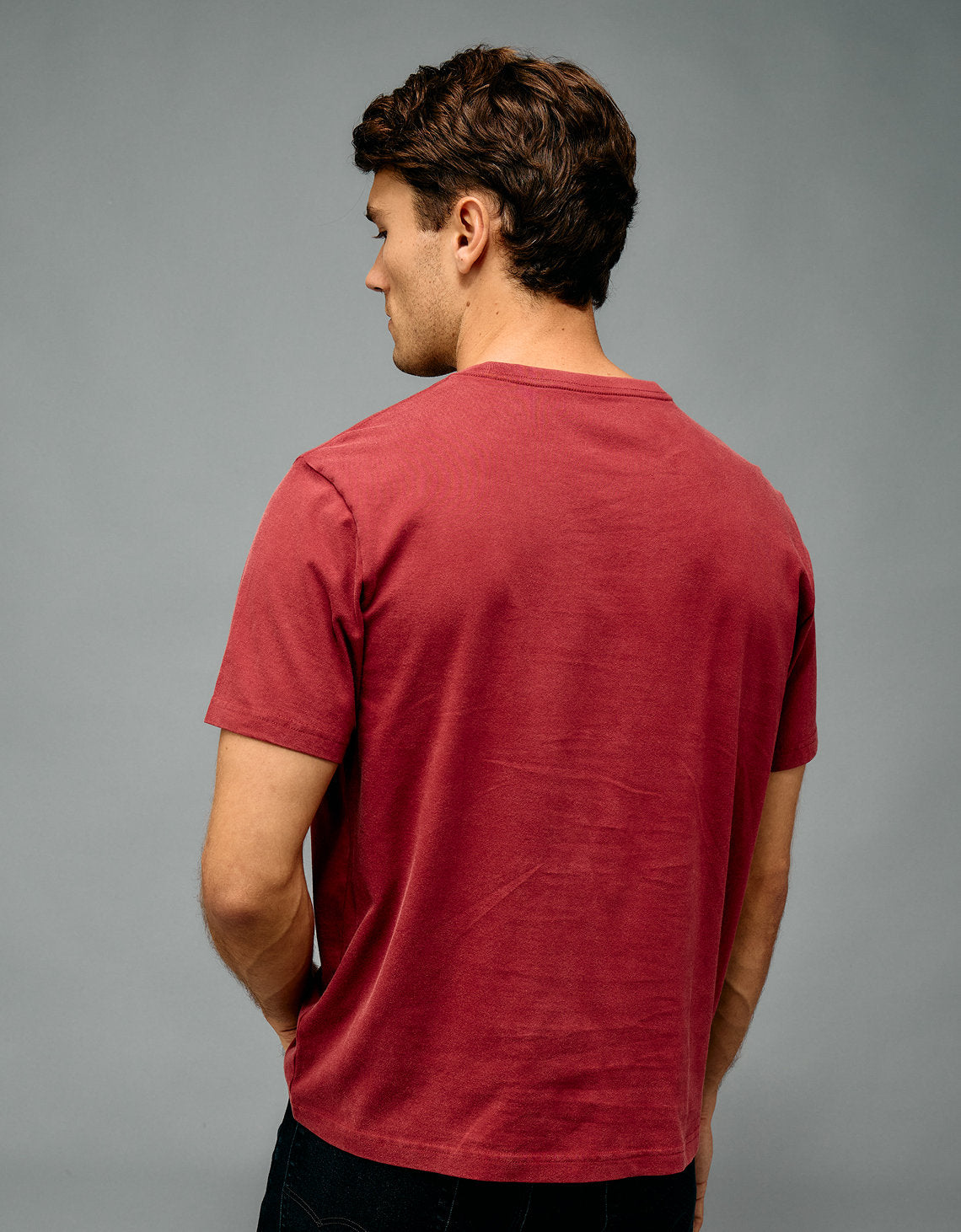Camiseta gráfica con logotipo icónico Ae - Rojo 0181_4892_608_ob