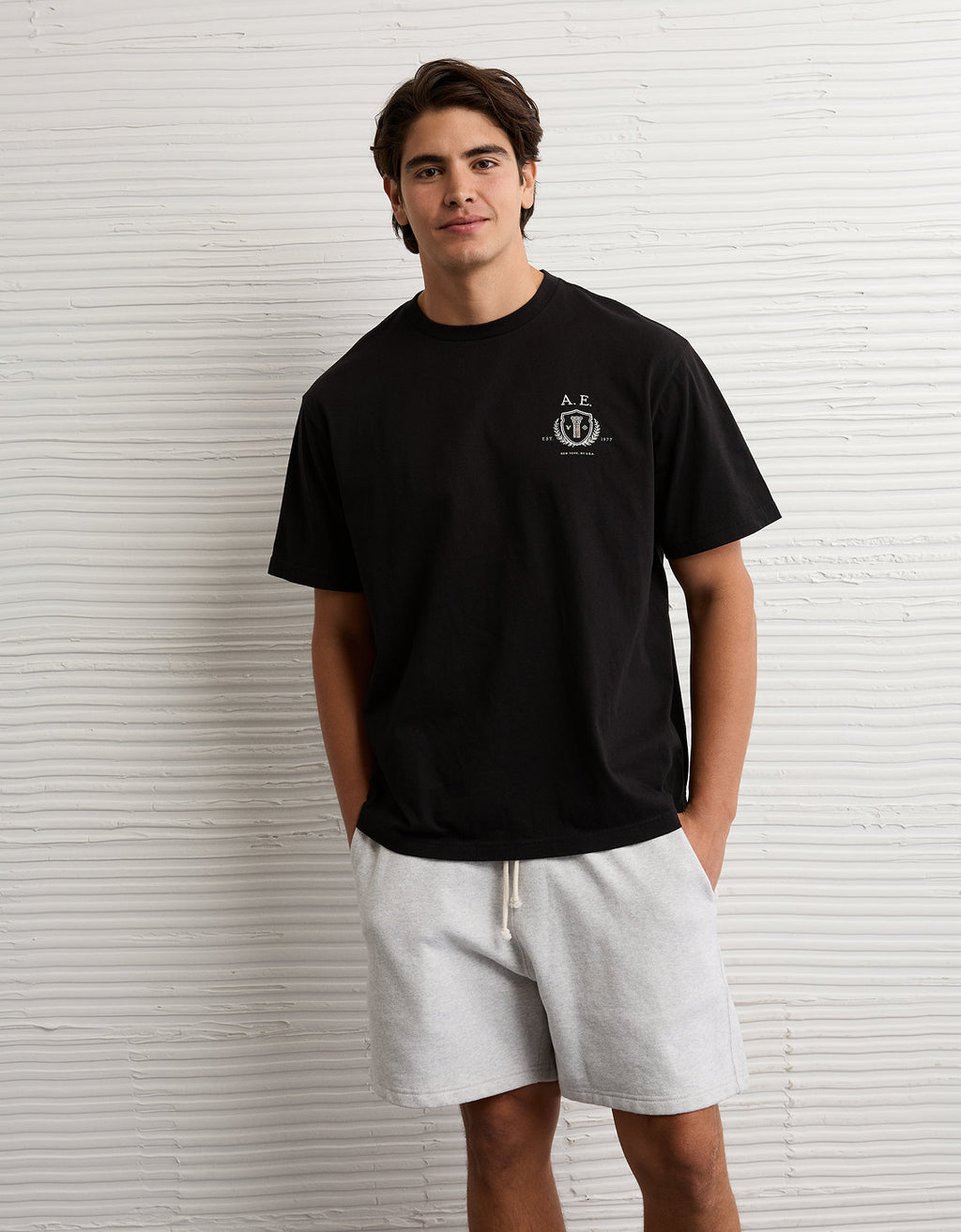 Camiseta Gráfica con Logo Ae - Negro 0181_5687_001_os