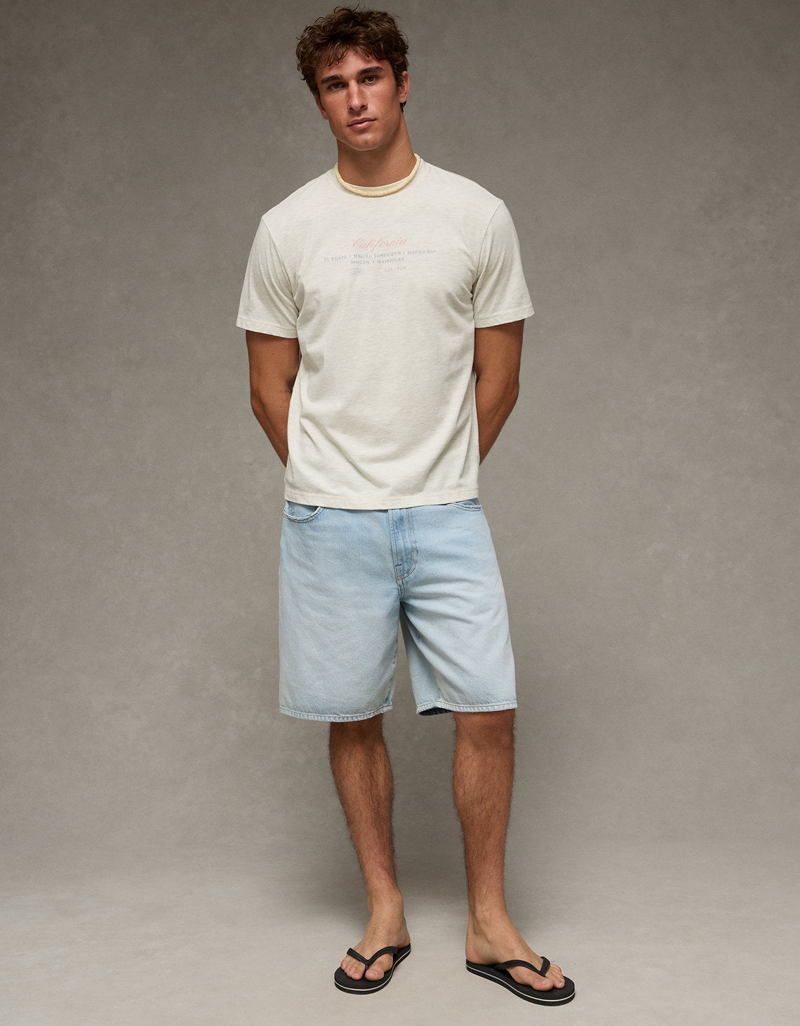 Camiseta Gráfica de Destino Ajuste Estándar Ae - Gris 0181_5914_006_os