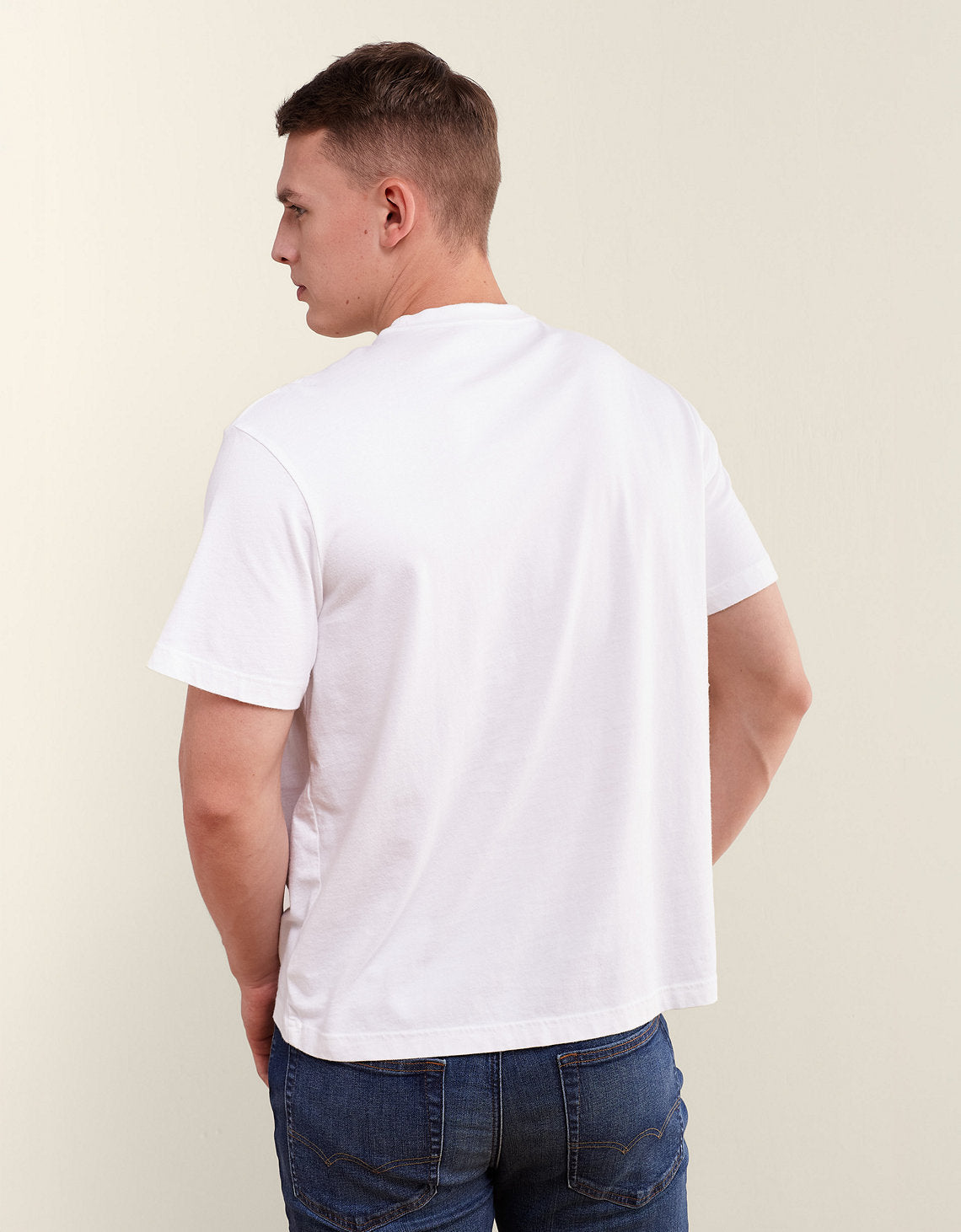Camiseta gráfica de ajuste estándar Ae - Blanco 0181_5918_100_ob