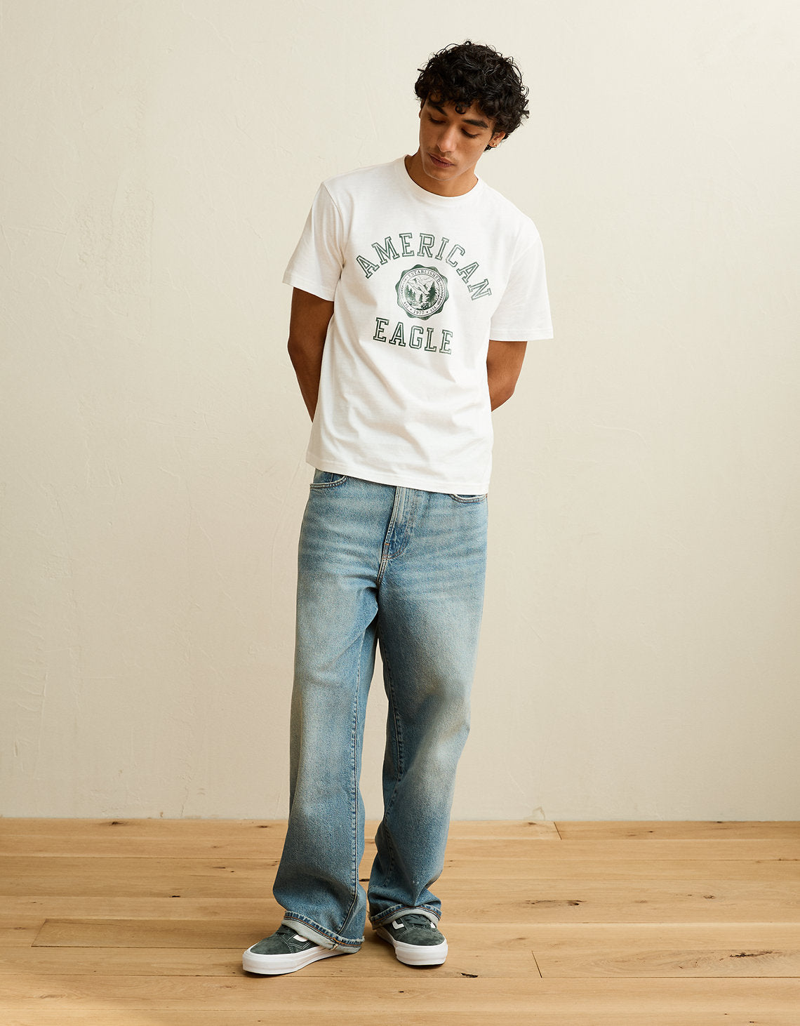 Camiseta con logotipo gráfico de ajuste estándar Ae - Blanco 0181_5930_100_os