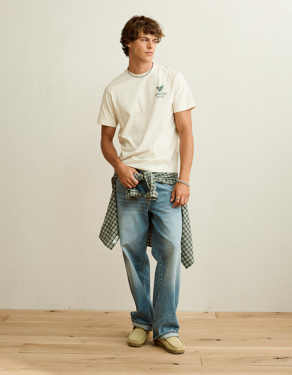 Camiseta con logotipo gráfico de ajuste estándar Ae - Caqui 0181_5930_210_os