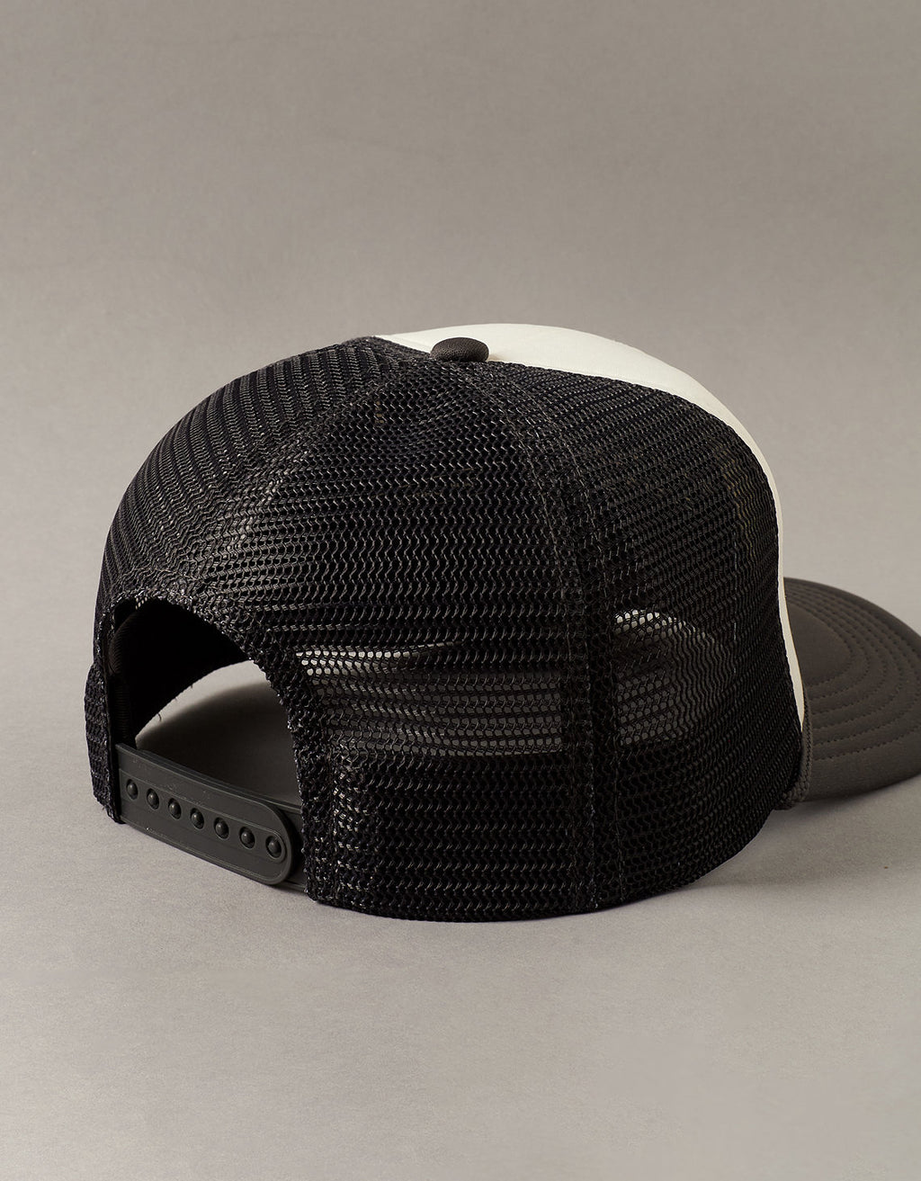 Gorra de Camionero Ae - Gris 0221_9060_044_b
