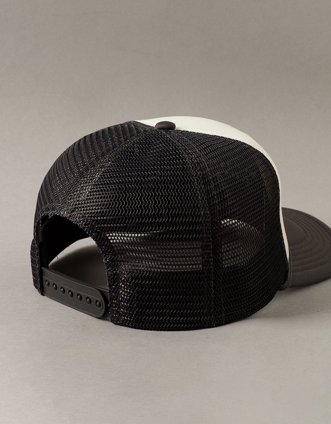 Gorra de Camionero Ae - Gris 0221_9060_044_b