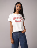 Camiseta Gráfica de Marca Ae - Blanco 0300_1150_100_of