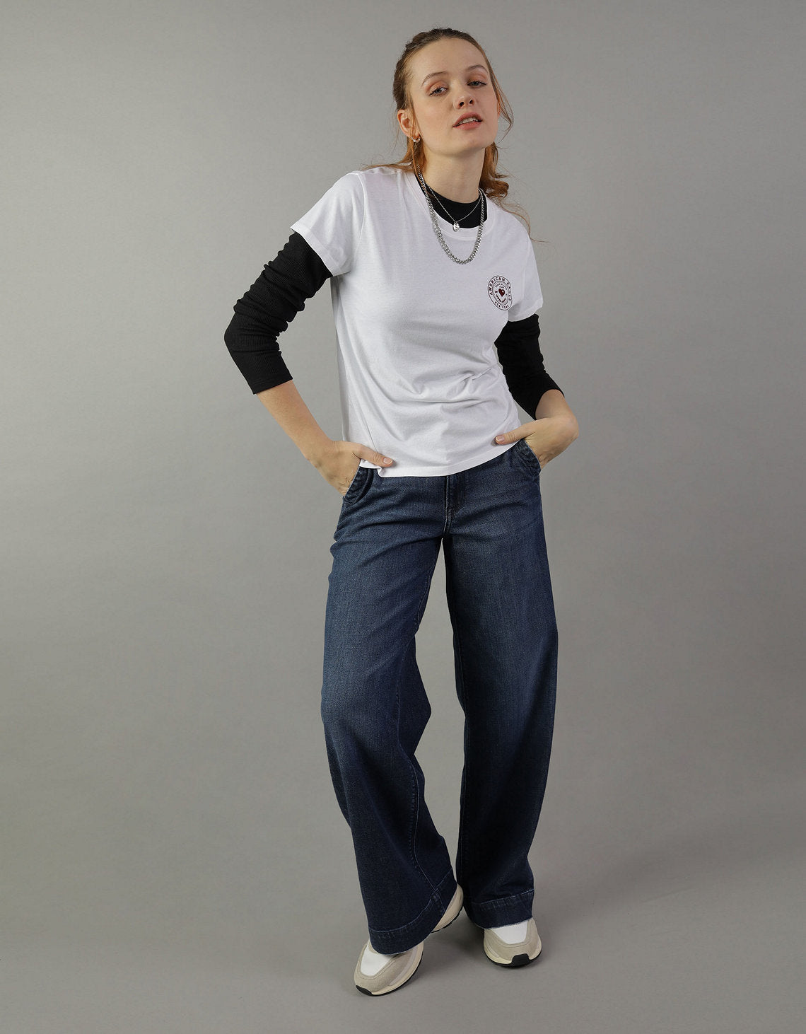 Camiseta AE gráfica con corte ajustado - Blanco 0300_9119_100_of