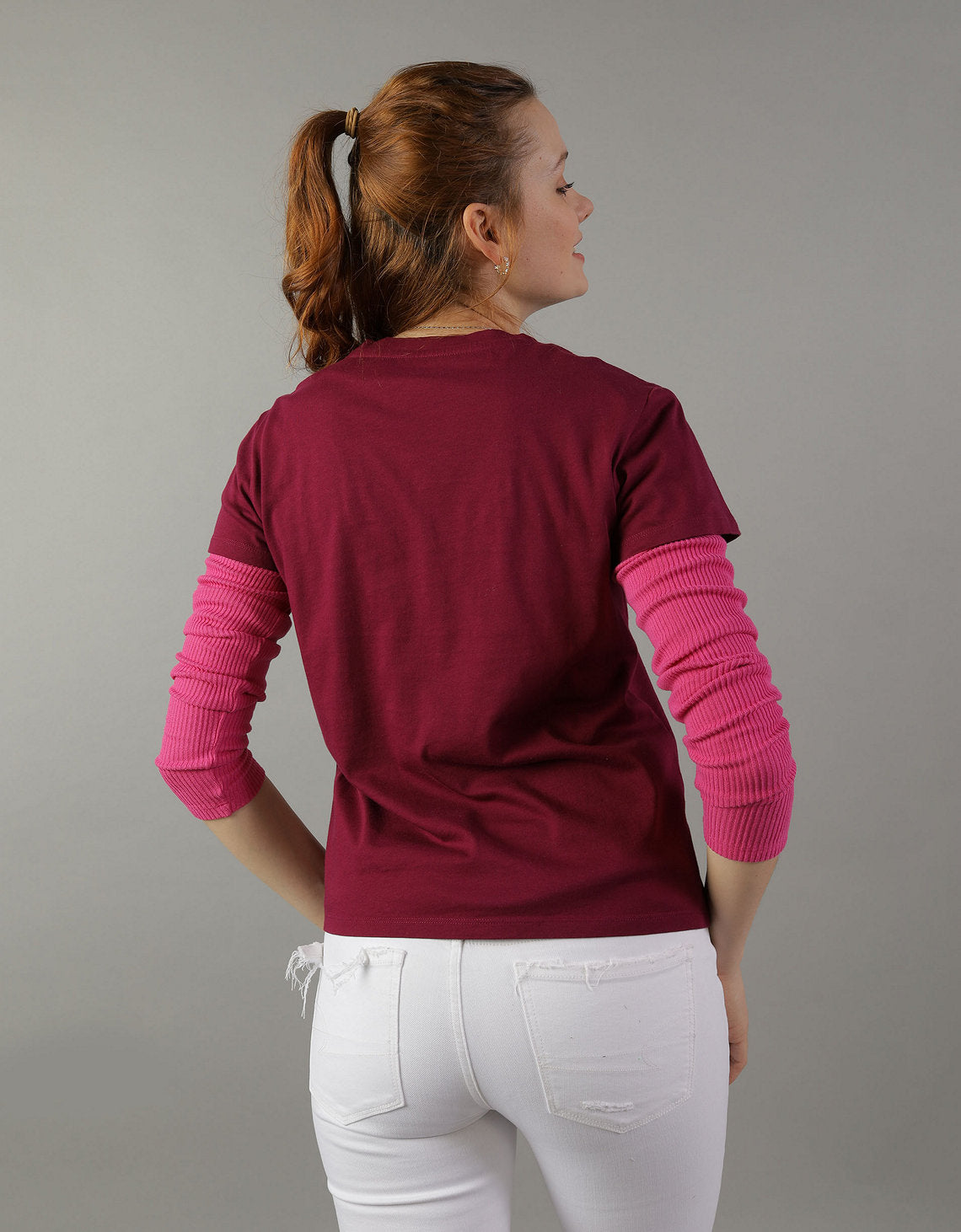 Camiseta AE gráfica con corte ajustado - Rojo 0300_9119_600_ob