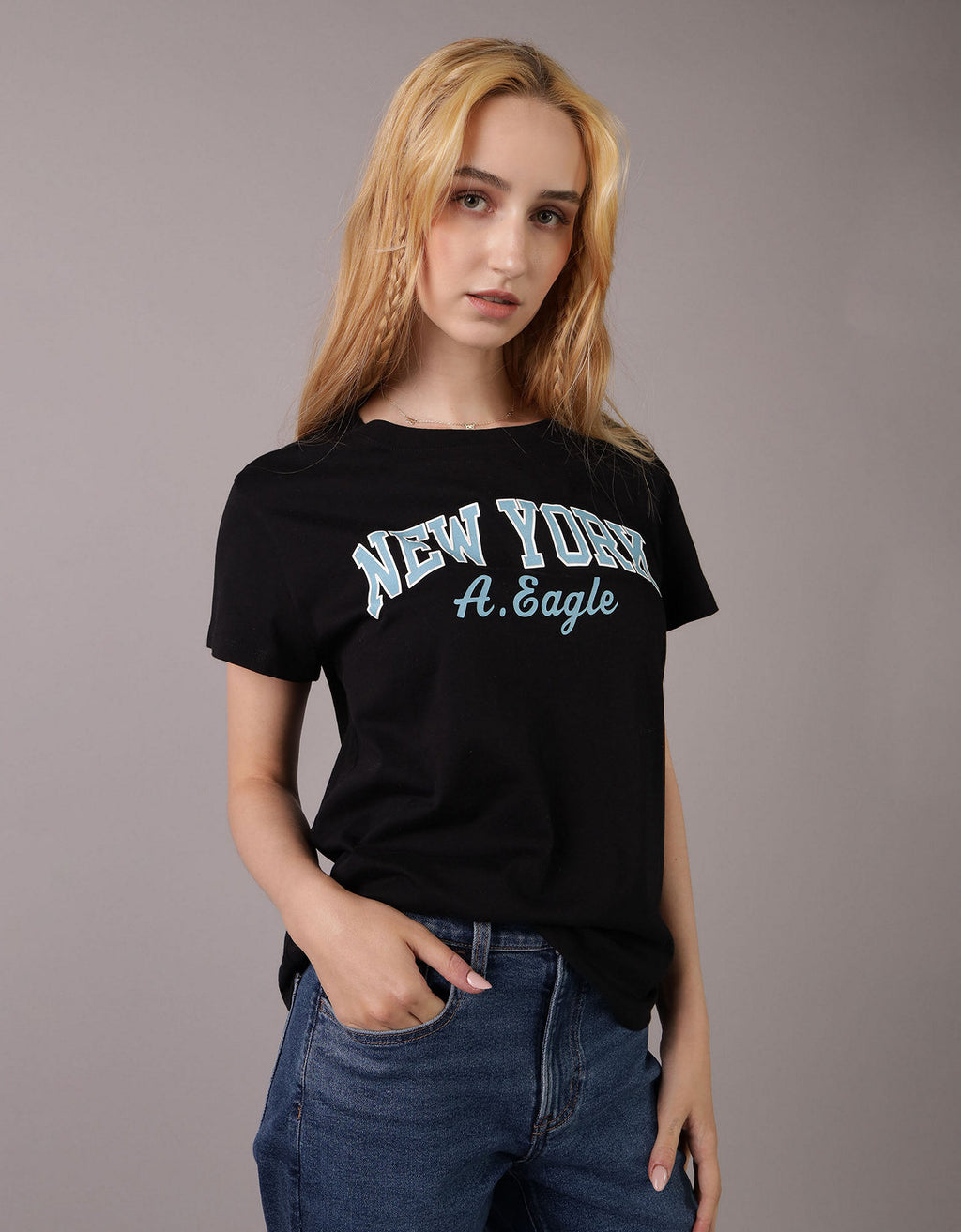 Camiseta con Gráfico Manga Corta Mujer AE - Negro 0300_9750_001_of