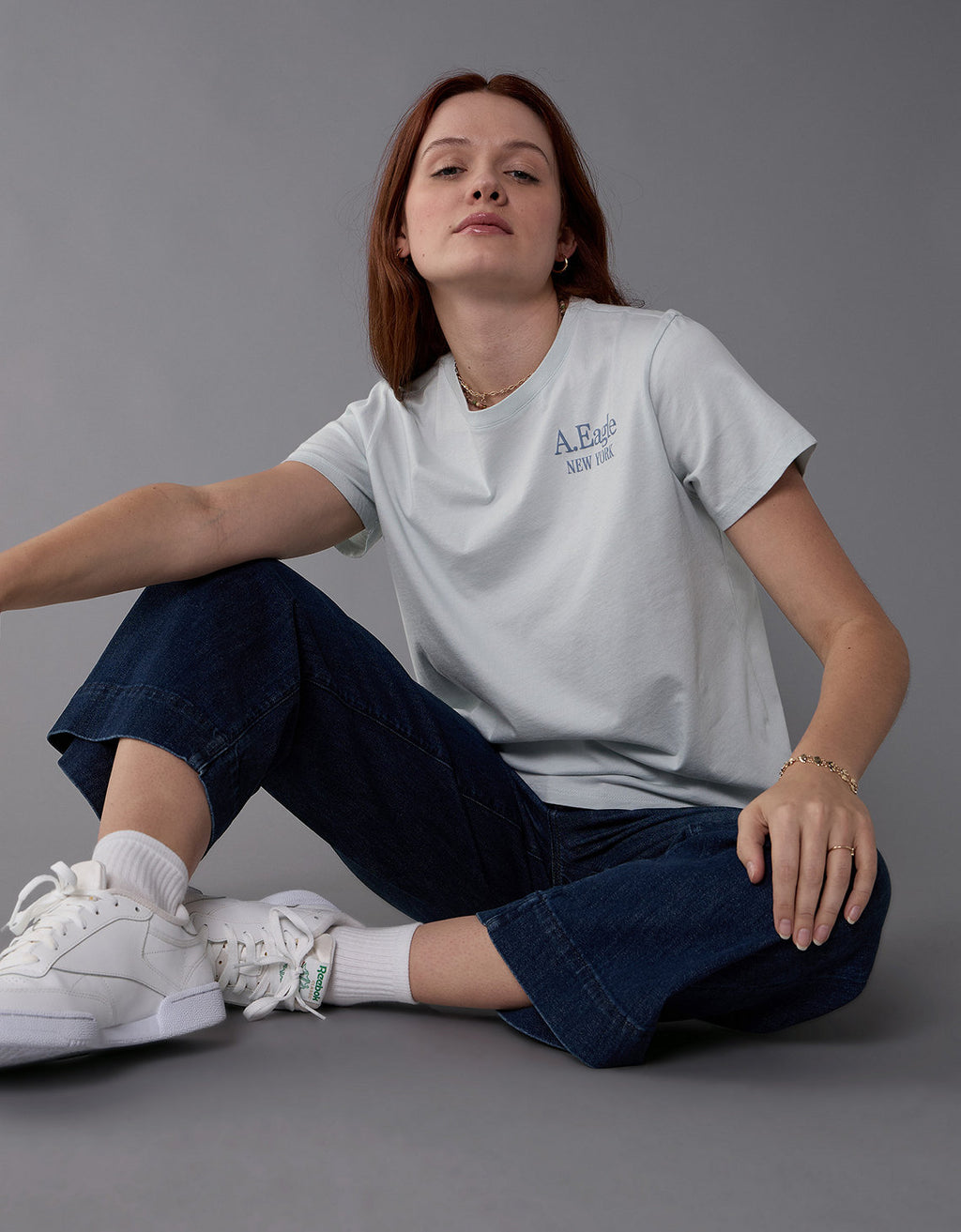 Camiseta con gráfico de mujer AE - Azul 0300_9931_401_of