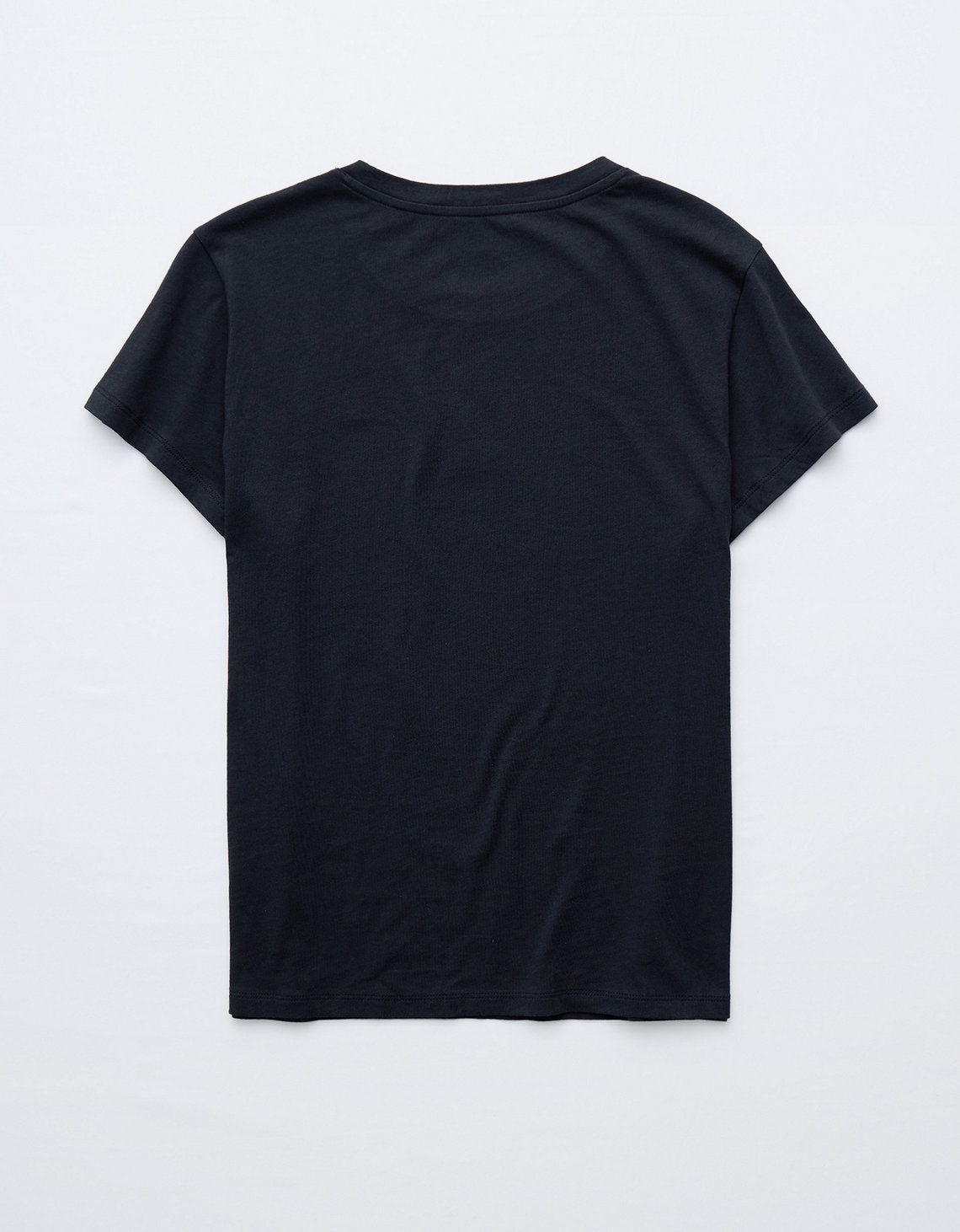 Camiseta con gráfico de mujer AE - Negro 0300_9932_001_b
