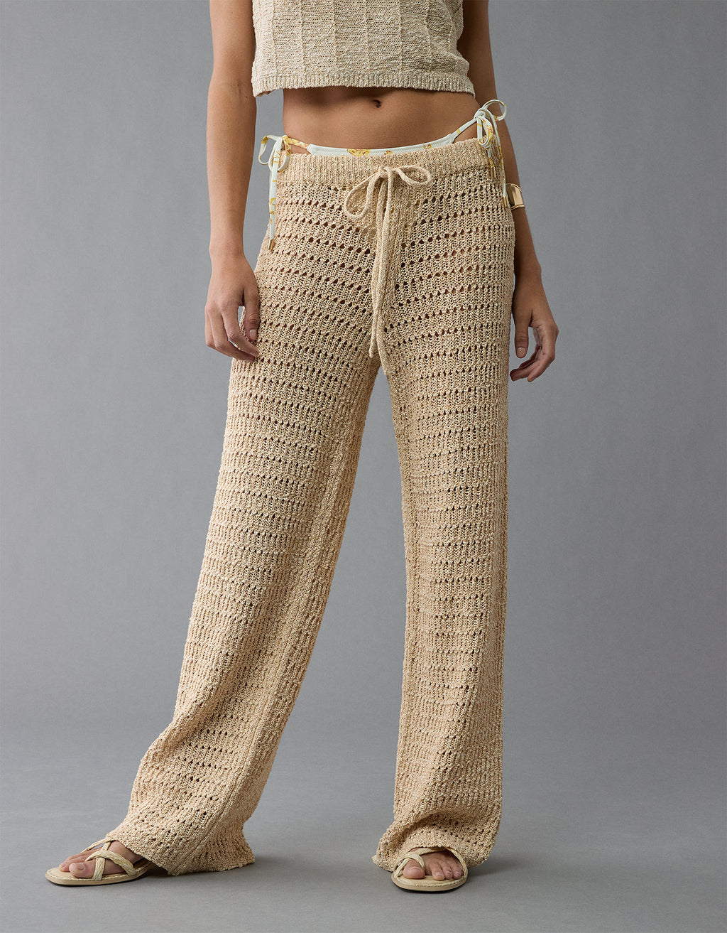 Pantalón acampanado de crochet de cintura alta de AE - Beige 0316_5395_676_os