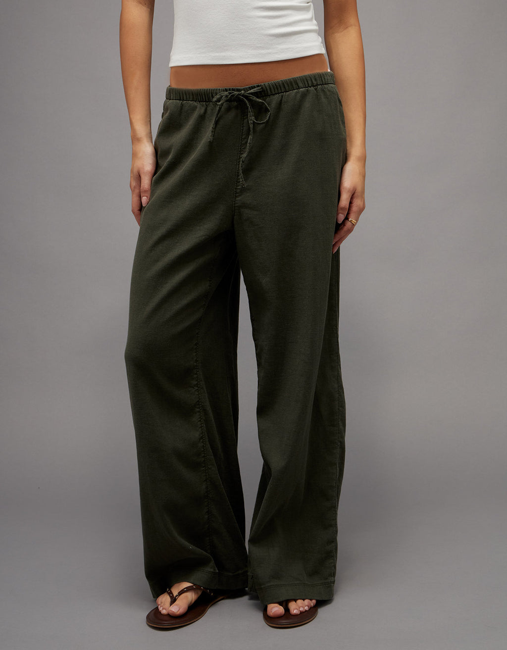 Pantalón Pull-On de lino de tiro bajo Ae - Verde 0316_5696_300_of