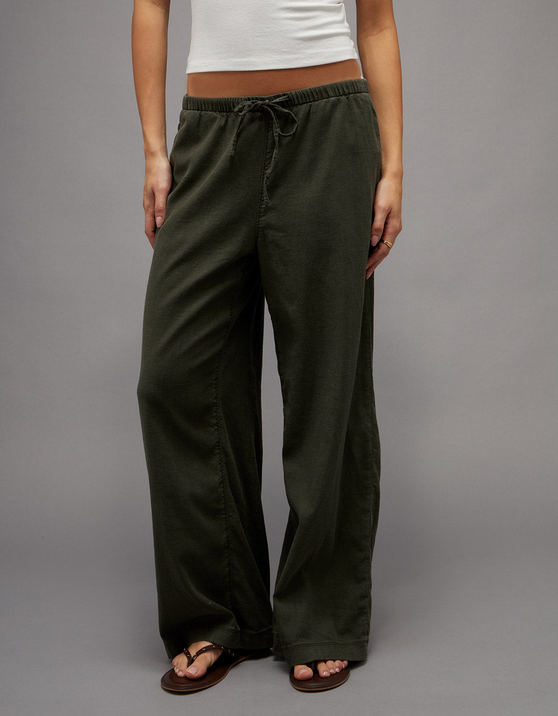 Pantalón Pull-On de lino de tiro bajo Ae - Verde 0316_5696_300_of