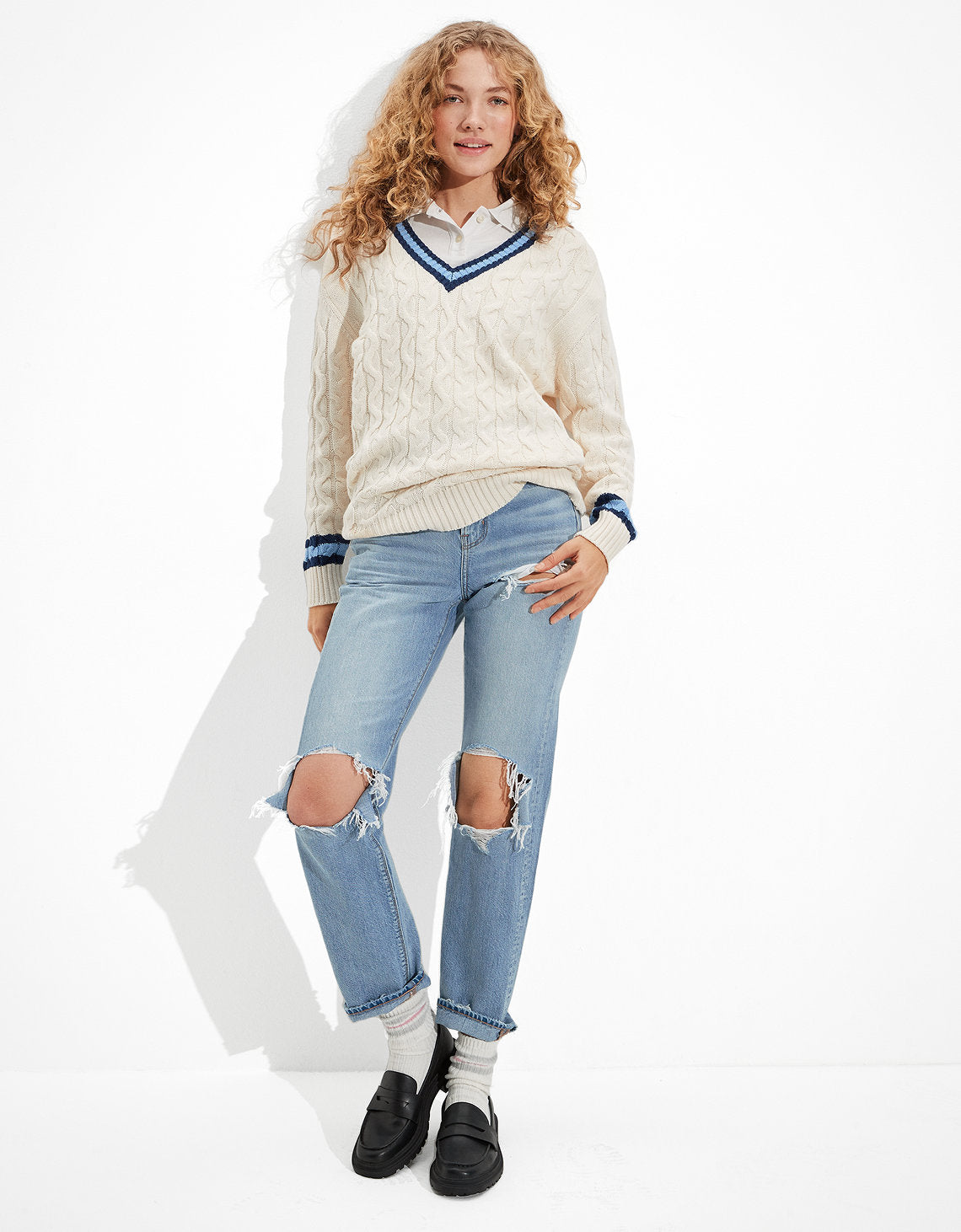 Suéter AE Oversized tejido con cuello en V - Generico 0344_9659_106_os