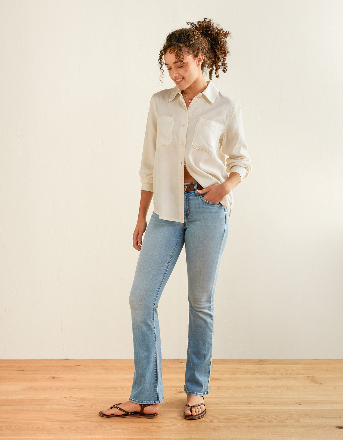 Camisa abotonada Ae Bestie - Blanco 0350_7117_131_of