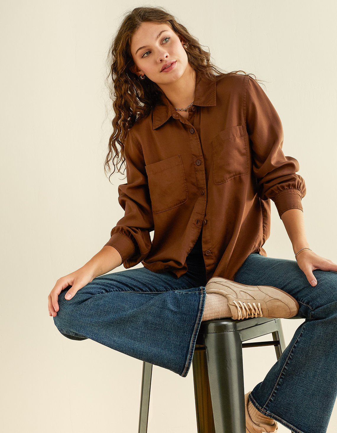 Camisa abotonada Ae Bestie - Café 0350_7117_215_of