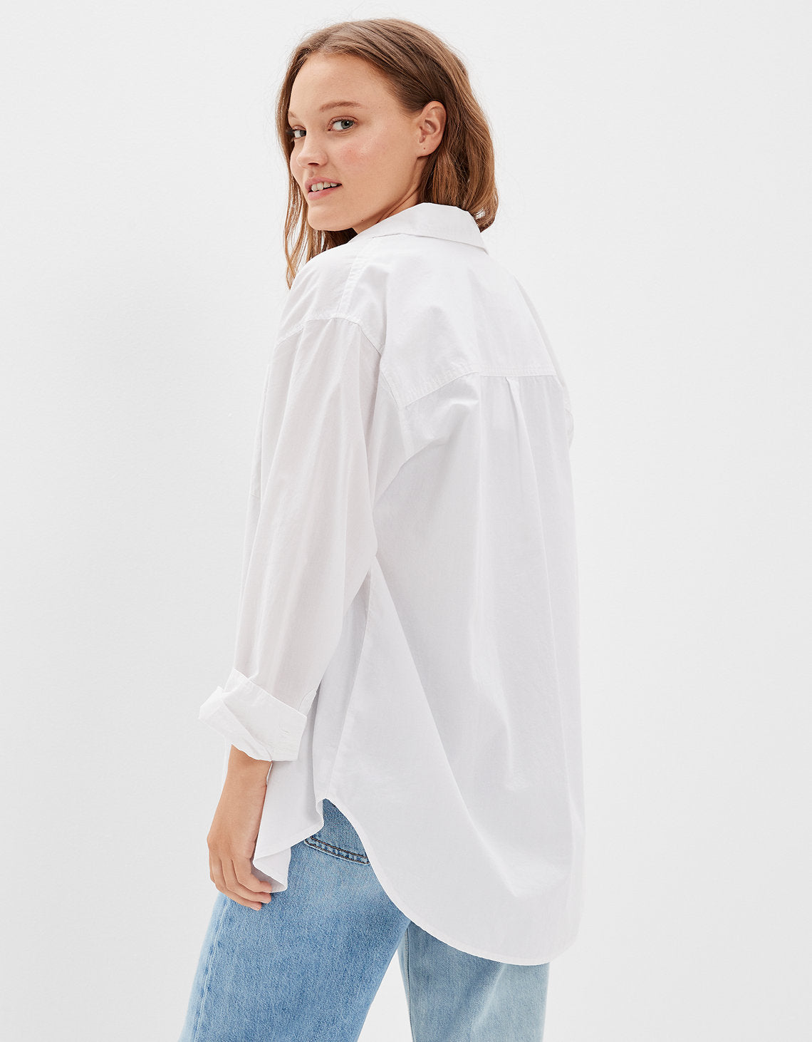 Camisa Oxford AE oversized de botones - Blanco 0355_4673_100_ob