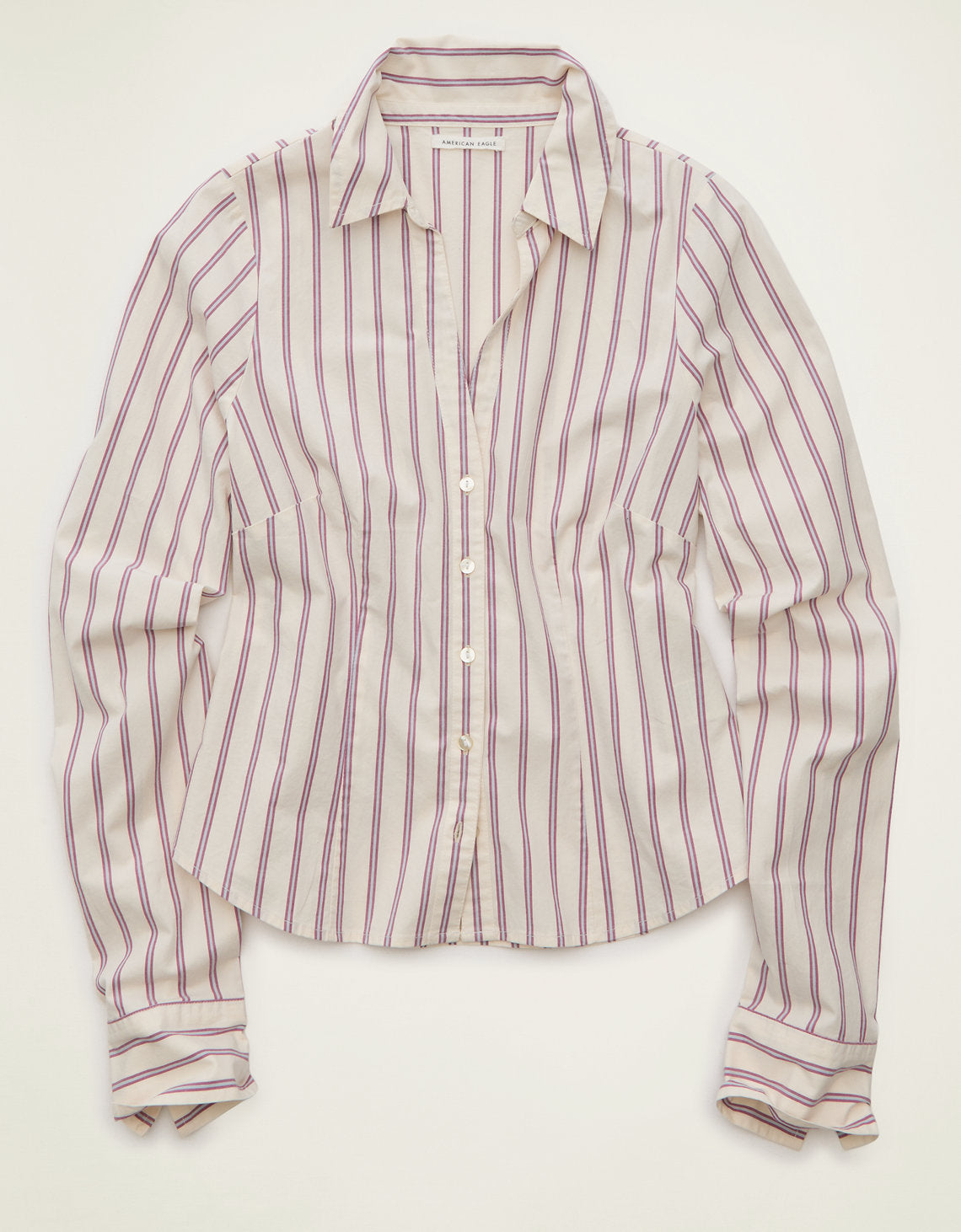 Camisa ajustada con botones. - Morado 0355_6905_669_f