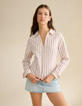 Camisa ajustada con botones. - Morado 0355_6905_669_of