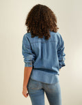 Camisa extragrande de chambray con botones. - Azul 0355_7023_936_ob