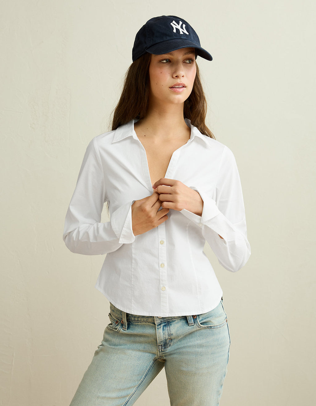 Camisa ajustada de popelina con botones. - Blanco 0355_7054_100_os