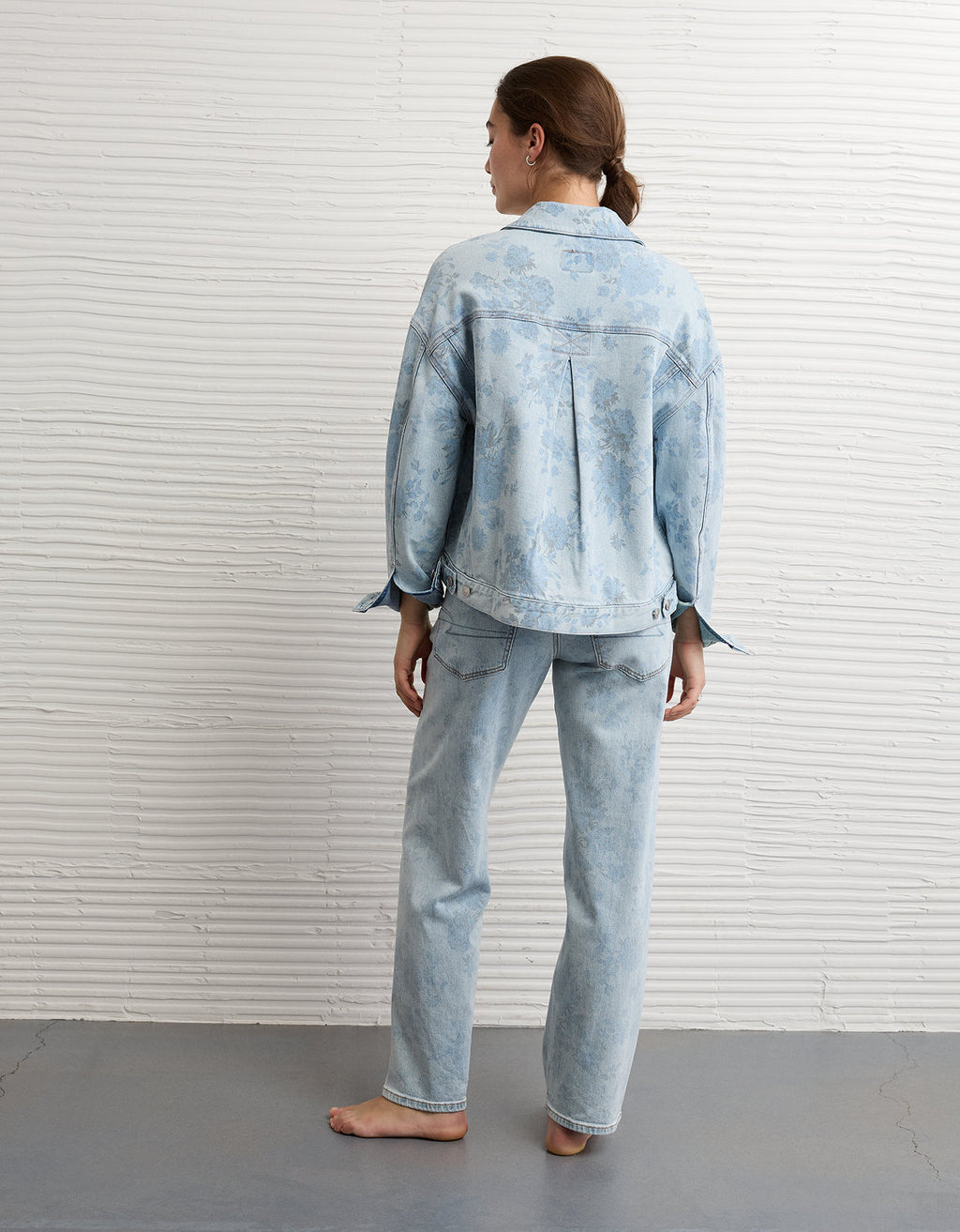 Chaqueta de mezclilla con estampado floral en corte acampanado - Azul 0381_3795_488_ob