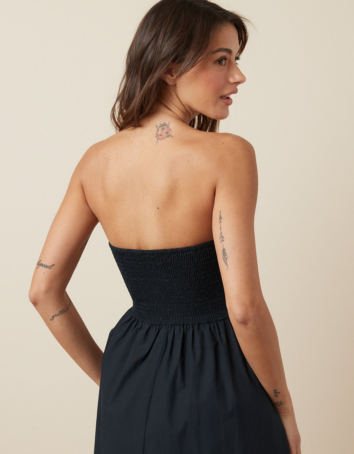 Vestido con hombros descubiertos Aeo Soft & Sexy - Negro 0395_7729_001_d2