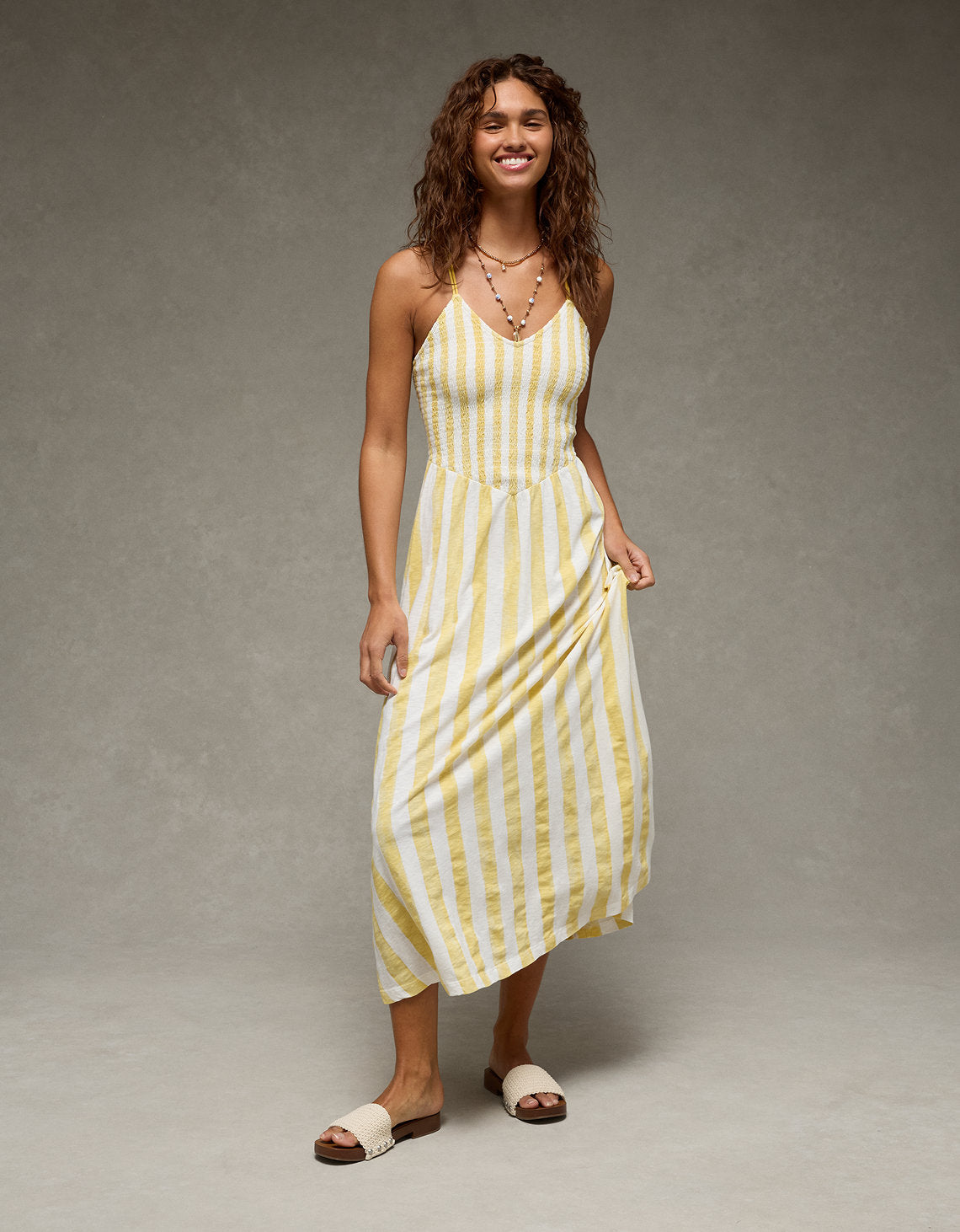 Vestido largo con nido de abeja Ae Sunchaser. - Amarillo 0395_9058_700_of