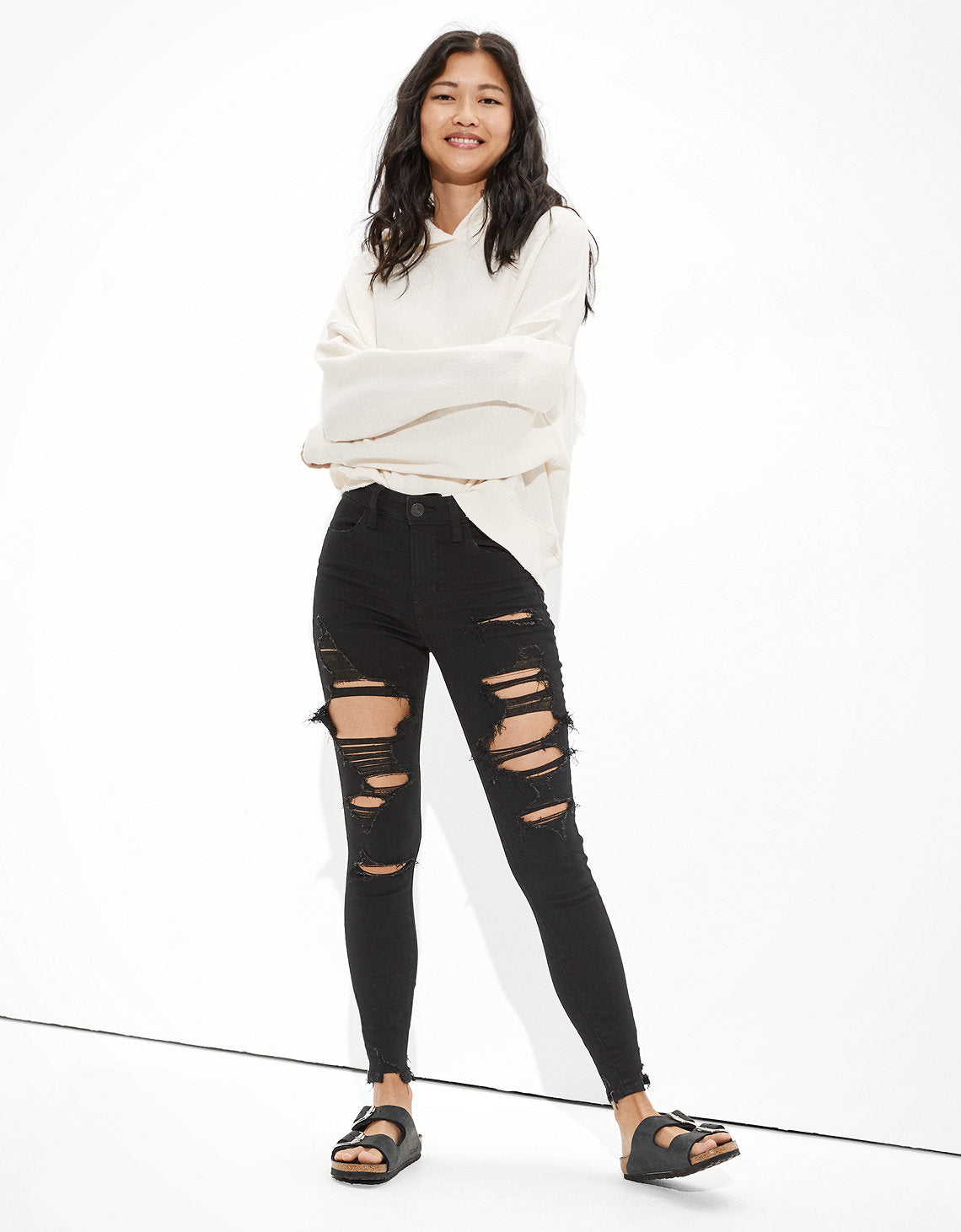 Jegging Tiro Alto con Rotos Ae - Negro 0433_3594_064_of