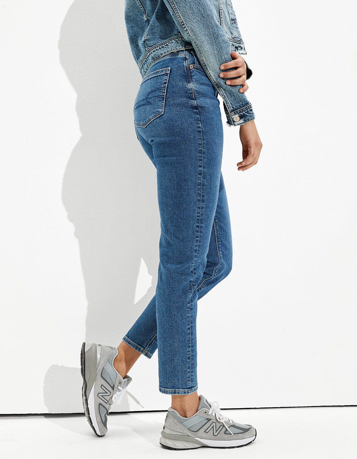 Ae Stretch mom Jean - Azul 0436_3502_450_os