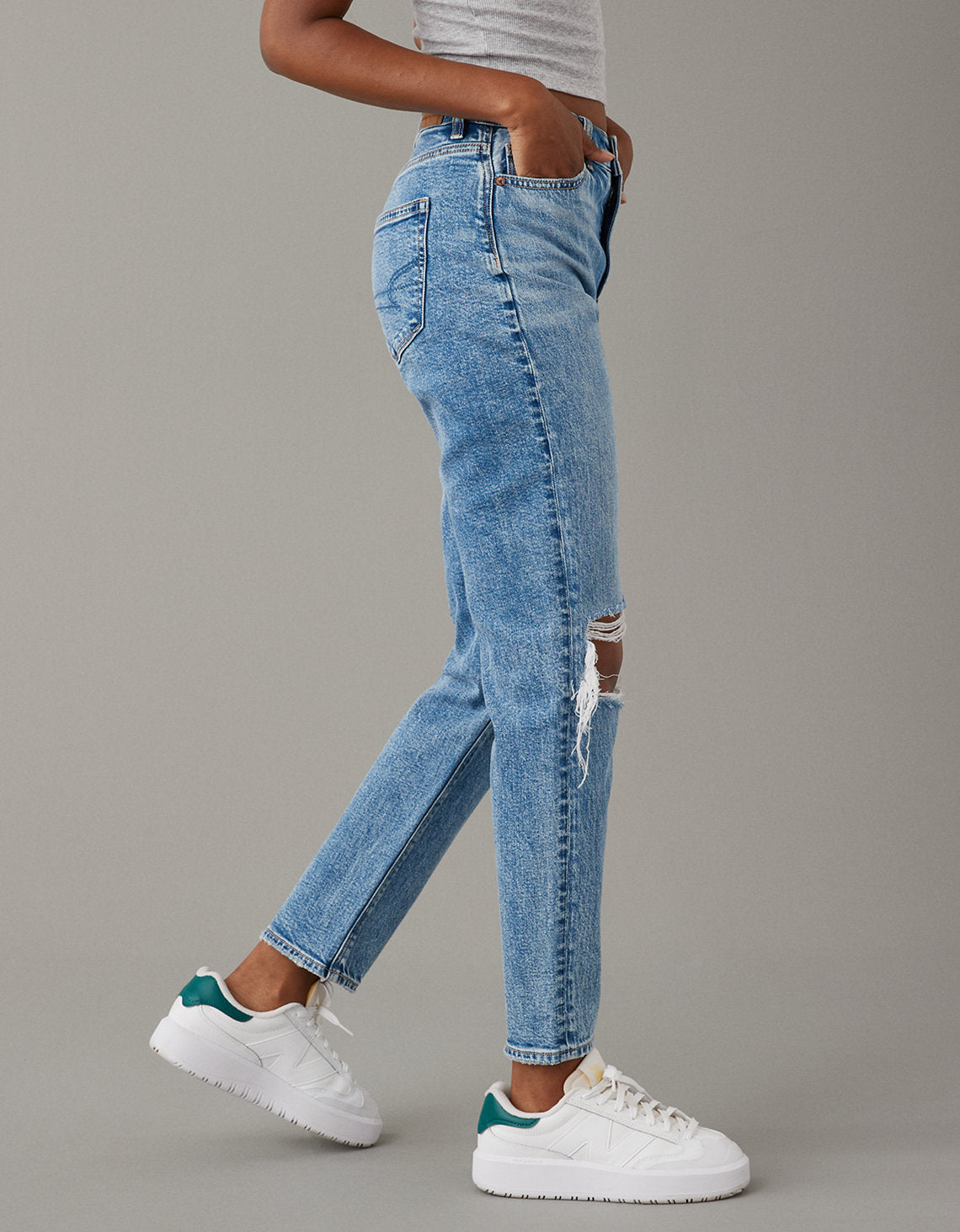 Jean AE mom strigid con rotos - Azul 0436_3936_923_os