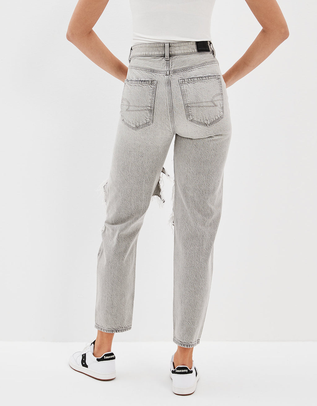 Jean Mom Straight Ae - Gris 0436_4082_036_ob