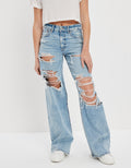Jeans Ae holgados de pernera ancha y cintura súper alta rasgados Dreamy Drape - Azul 0437_4412_973_of