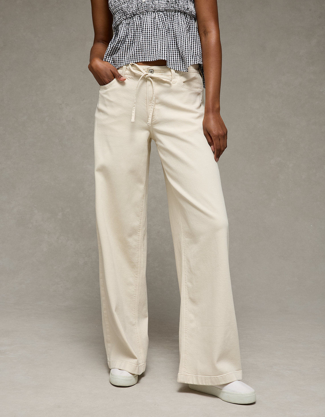Pantalón Wide-Leg de Tiro Bajo Ae - Caqui 0461_5530_210_of