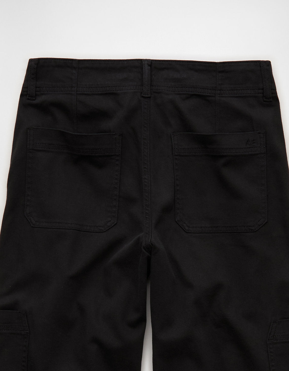 Pantalón Cargo de Pierna Ancha y Súper Cintura Alta Ae Stretch - Negro 0461_5800_016_b