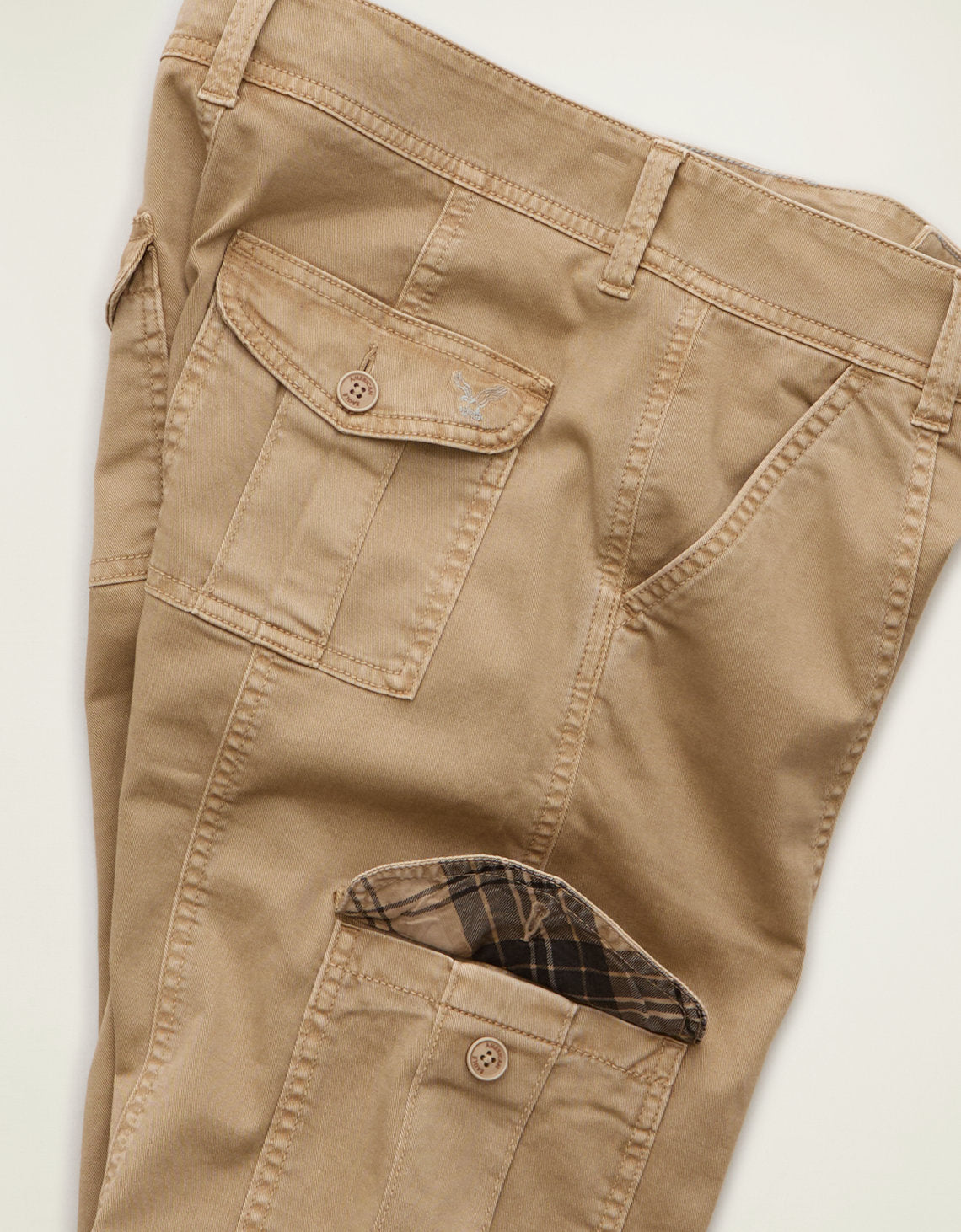 Pantalón tipo cargo de tiro bajo Ae - Caqui 0461_5869_223_d1