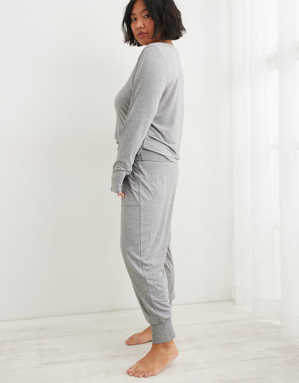Pantalón de pijama Aerie en franela - Gris 0496_1501_012_of
