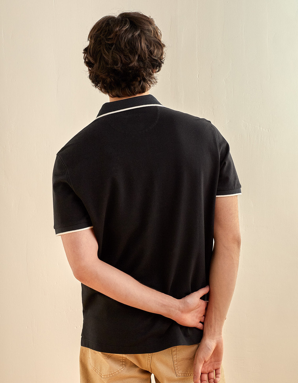 Polo de Piqué Elástico con Apariencia Desgastada para Hombre - Negro 1165_4559_001_ob