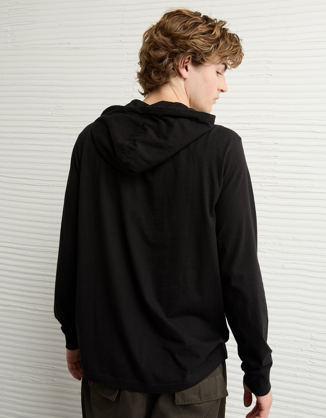 Camiseta gráfica con logotipo de icono ligero Ae - Negro 1175_4674_064_ob